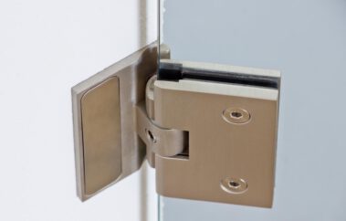 Beschlag-Glastrennwand